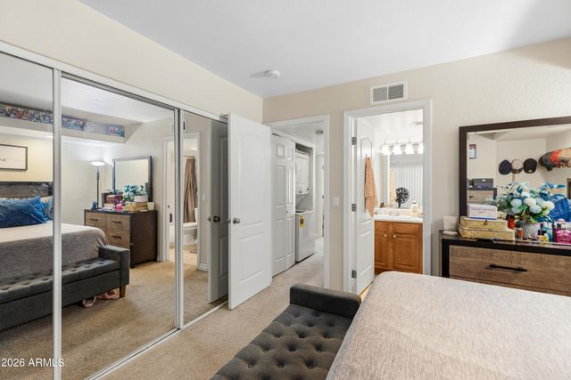 3329 W DANBURY Drive F211, Phoenix, AZ 85053