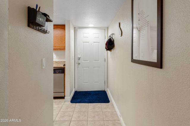 3329 W DANBURY Drive F211, Phoenix, AZ 85053