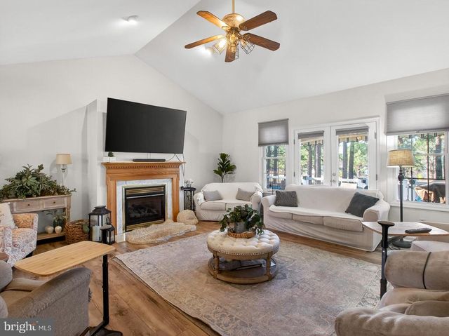 117 WOODGER CIR, Louisa, VA 23093