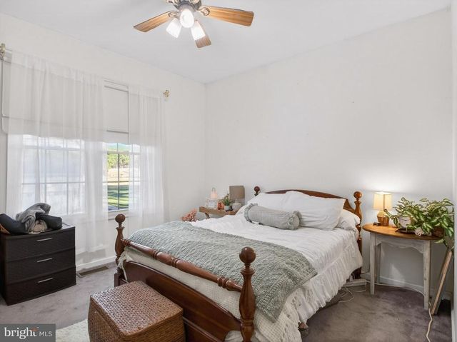 117 WOODGER CIR, Louisa, VA 23093