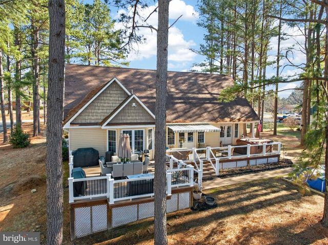 117 WOODGER CIR, Louisa, VA 23093