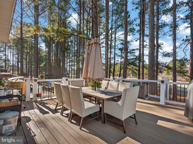 117 WOODGER CIR, Louisa, VA 23093