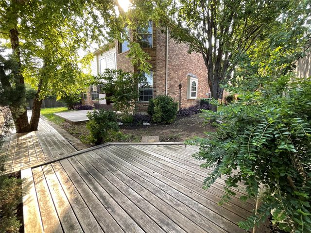 1213 Vistawood Drive, Mansfield, TX 76063