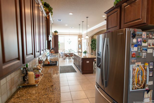 21706 Chaucer Hill, San Antonio, TX 78256