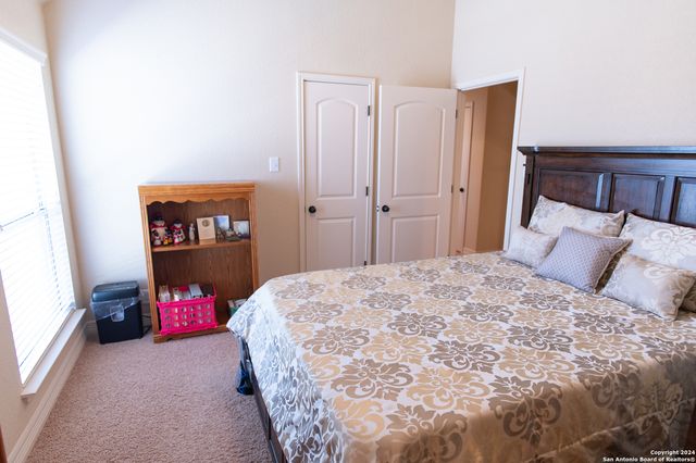 21706 Chaucer Hill, San Antonio, TX 78256