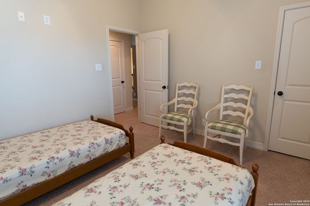 21706 Chaucer Hill, San Antonio, TX 78256