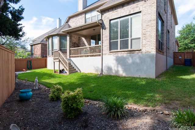 21706 Chaucer Hill, San Antonio, TX 78256