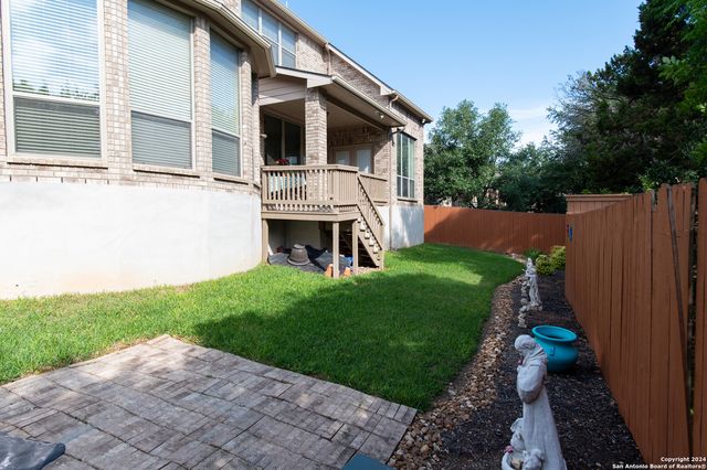 21706 Chaucer Hill, San Antonio, TX 78256