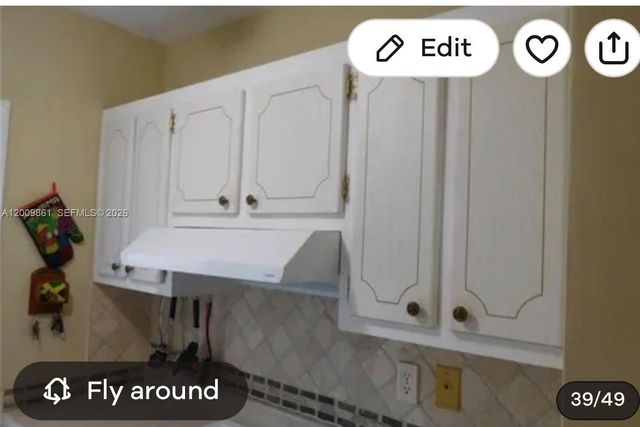 16465 NE 22nd Ave 105, North Miami Beach, FL 33160