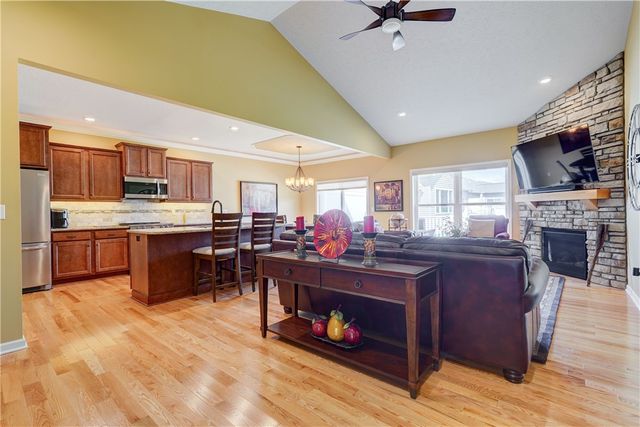 111 Golden Oaks Way, Gates, NY 14624