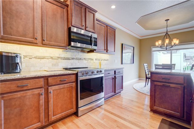 111 Golden Oaks Way, Gates, NY 14624