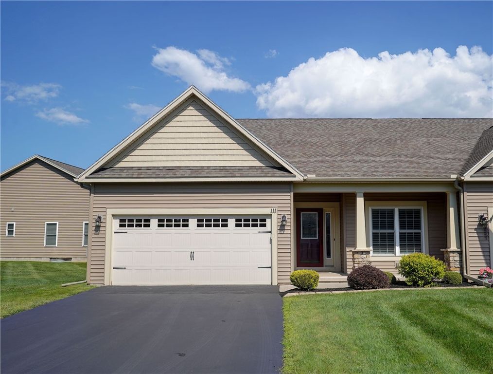 111 Golden Oaks Way, Gates, NY 14624