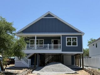 108 NE 64th Street, Oak Island, NC 28465
