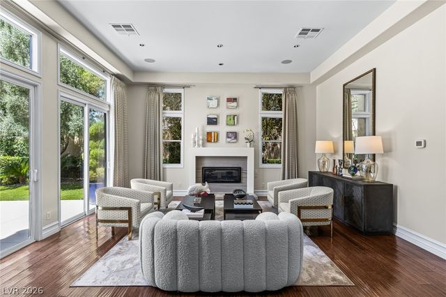 2939 Red Arrow Drive, Las Vegas, NV 89135