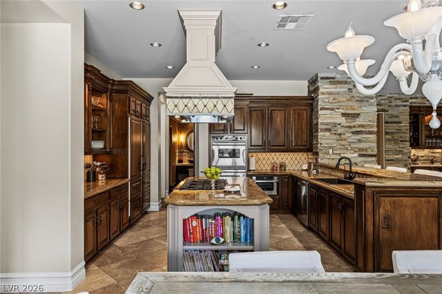 2939 Red Arrow Drive, Las Vegas, NV 89135