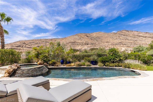 2939 Red Arrow Drive, Las Vegas, NV 89135