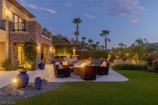 2939 Red Arrow Drive, Las Vegas, NV 89135