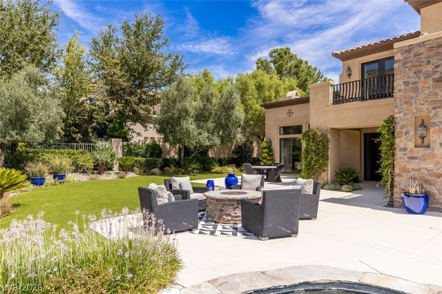 2939 Red Arrow Drive, Las Vegas, NV 89135