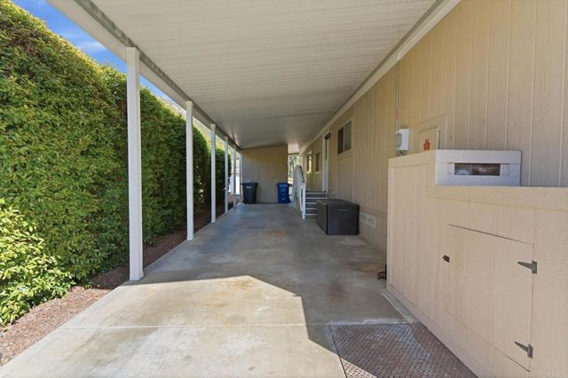 8975 Lawrence Welk Drive 285, Escondido, CA 92026