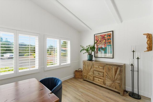 8975 Lawrence Welk Drive 285, Escondido, CA 92026