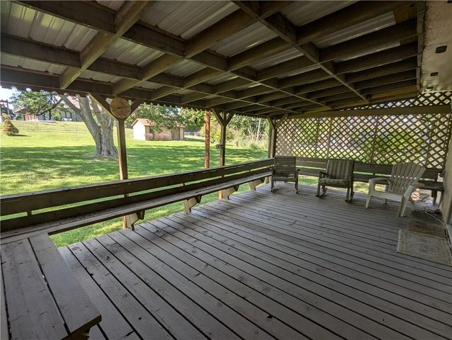 500 N 4th Street, Hiawatha, KS 66434