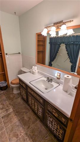 500 N 4th Street, Hiawatha, KS 66434