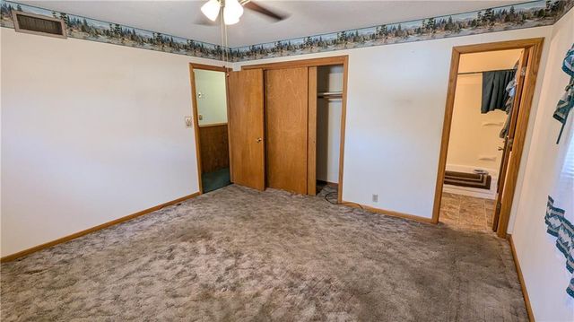 500 N 4th Street, Hiawatha, KS 66434