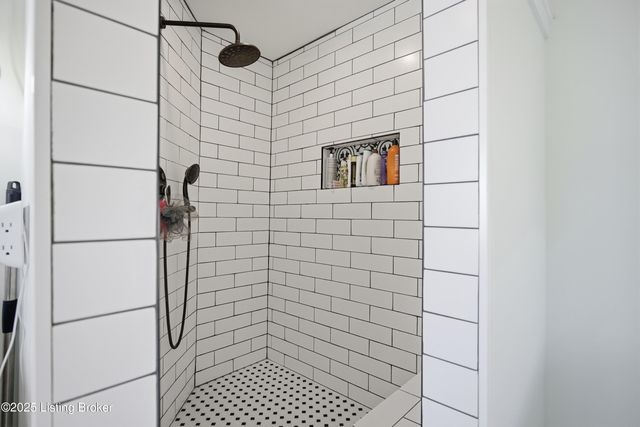 5109 Pebble Beach Ct, Lawrenceburg, KY 40342