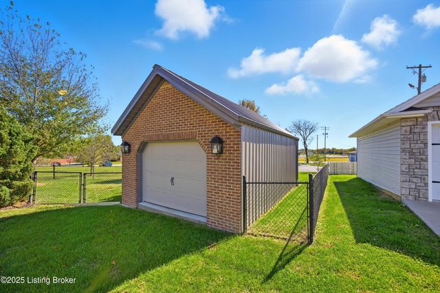 5109 Pebble Beach Ct, Lawrenceburg, KY 40342