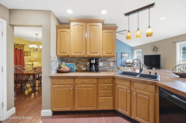 5109 Pebble Beach Ct, Lawrenceburg, KY 40342