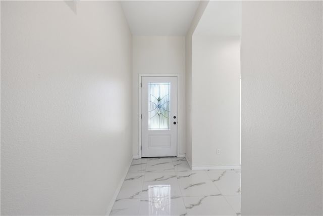 142 S 11th St, Aransas Pass, TX 78336