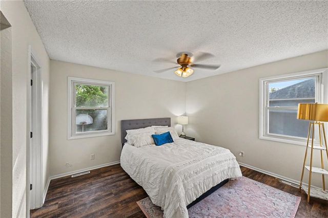 12809 S RAINTREE Drive, Olathe, KS 66062