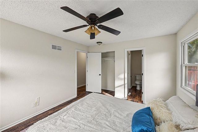 12809 S RAINTREE Drive, Olathe, KS 66062