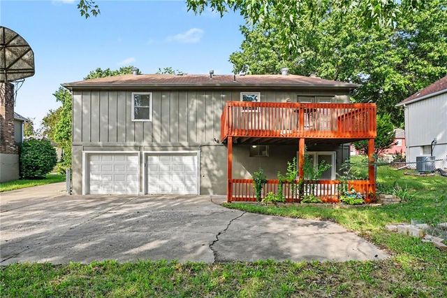 12809 S RAINTREE Drive, Olathe, KS 66062