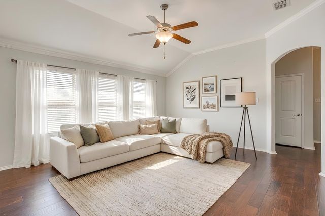 377 Coral Vine Lane, Burleson, TX 76028