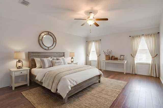 377 Coral Vine Lane, Burleson, TX 76028