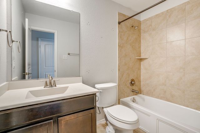 377 Coral Vine Lane, Burleson, TX 76028