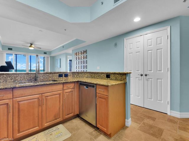 2797 1st ST # 1605, Fort Myers, FL 33916