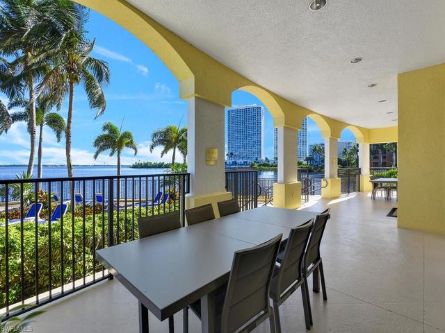 2797 1st ST # 1605, Fort Myers, FL 33916