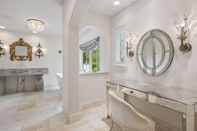 1660 Carriage Path, Golden Valley, MN 55422