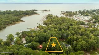 1408 Seafarer Drive, Oriental, NC 28571