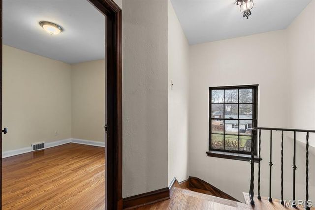 7615 Stanford Avenue, St Louis, MO 63130