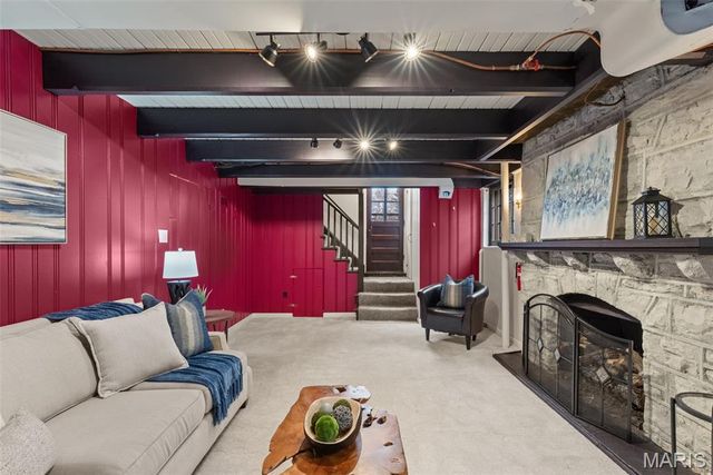 7615 Stanford Avenue, St Louis, MO 63130