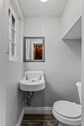 7615 Stanford Avenue, St Louis, MO 63130