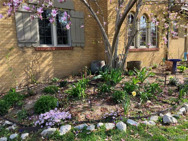 7615 Stanford Avenue, St Louis, MO 63130