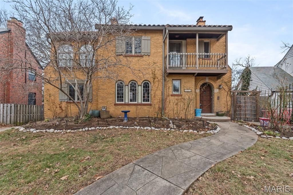 7615 Stanford Avenue, St Louis, MO 63130