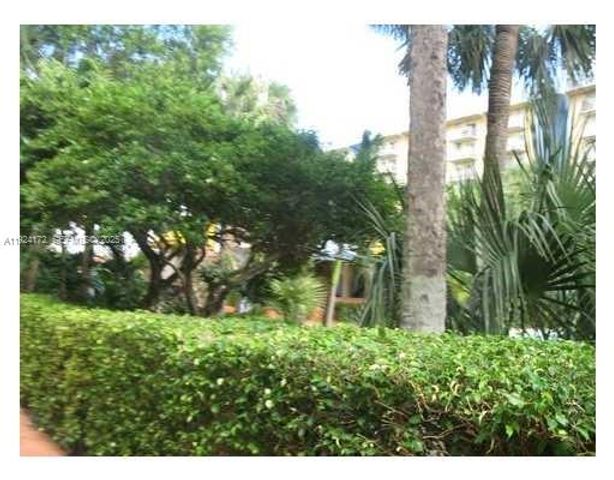 4550 NW 9th St 719E, Miami, FL 33126