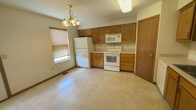 2545 Bellaston Court, Grove City, OH 43123
