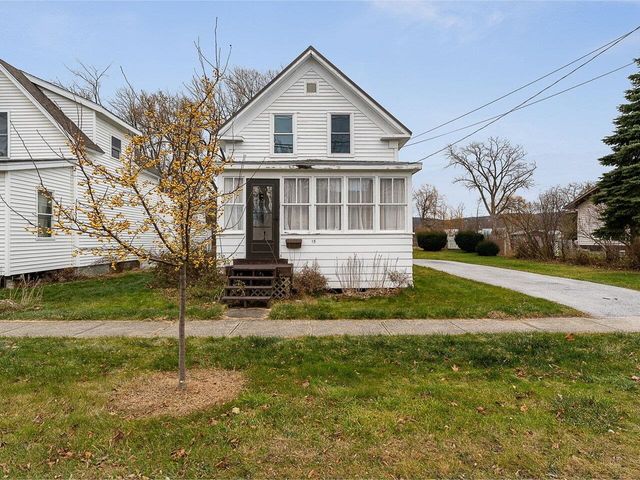 15 Walnut Street, St. Albans City, VT 05478