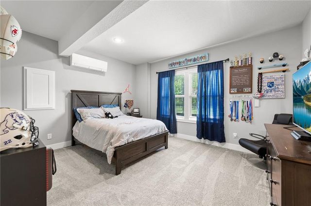 2104 Foxtail Drive, Kearney, MO 64060